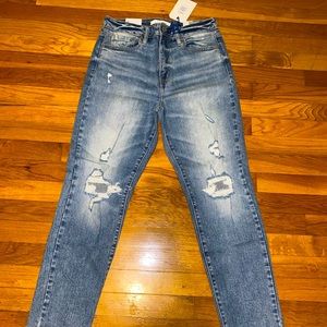 Eunina Tobi super high-rise mom jean